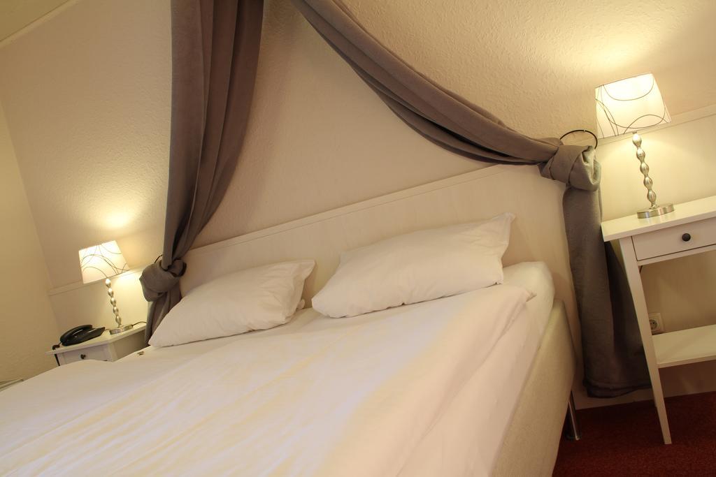Insul Landhotel Ewerts מראה חיצוני תמונה